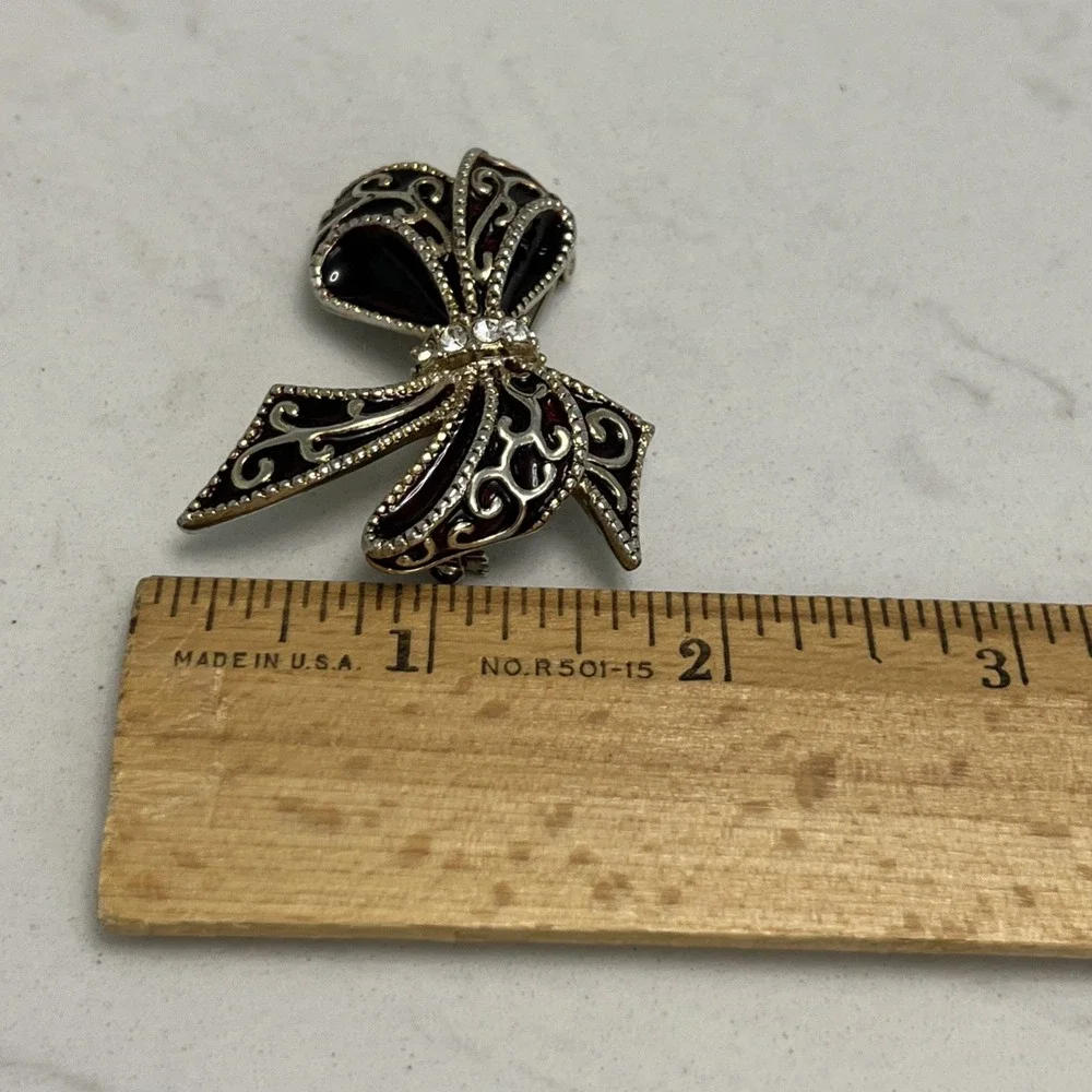 Vintage Monet‎ Bow Brooch Pin Red Enamel Rhinestone Silver Tone Signed